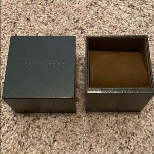 Michael Kors Watch Box